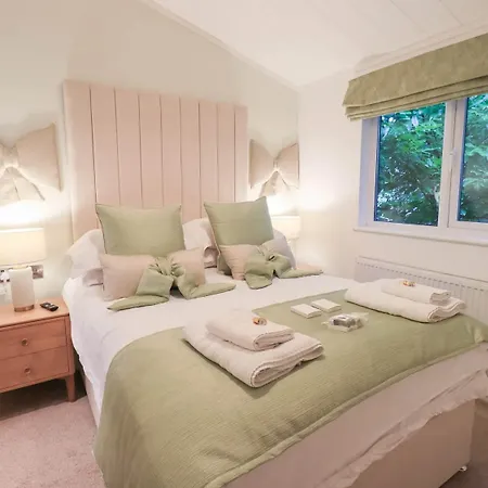 בית נופש Luxury 2 Bedroom At White Cross Bay,